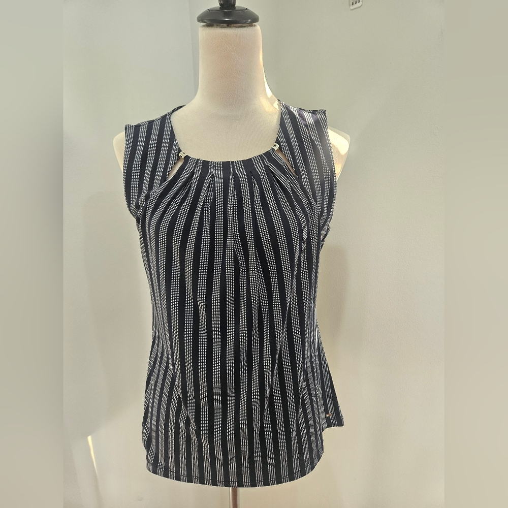 Tommy Hilfiger Women’s Sleeveless Blouse – Size M